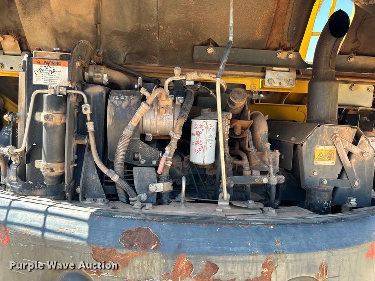 image for item DO1108 2013 Komatsu PC88MR-8 mini excavator