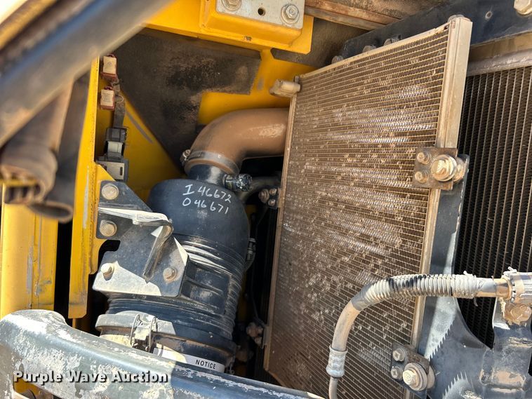 image for item DO1108 2013 Komatsu PC88MR-8 mini excavator