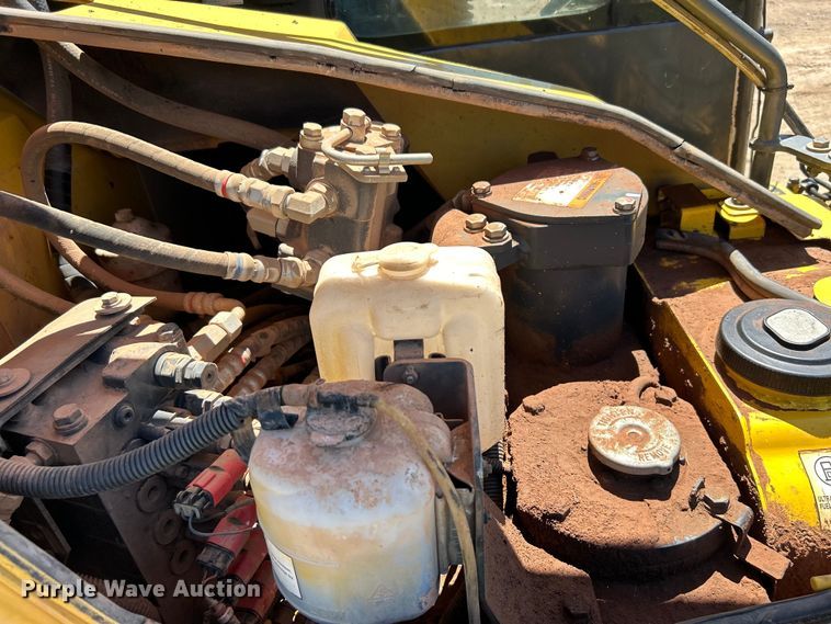 image for item DO1108 2013 Komatsu PC88MR-8 mini excavator