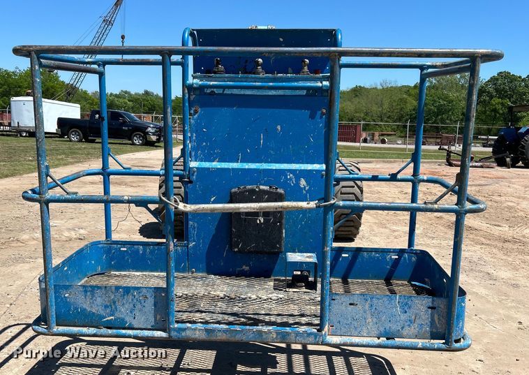 image for item DO1110 2007 Genie Z-45/26 boom lift