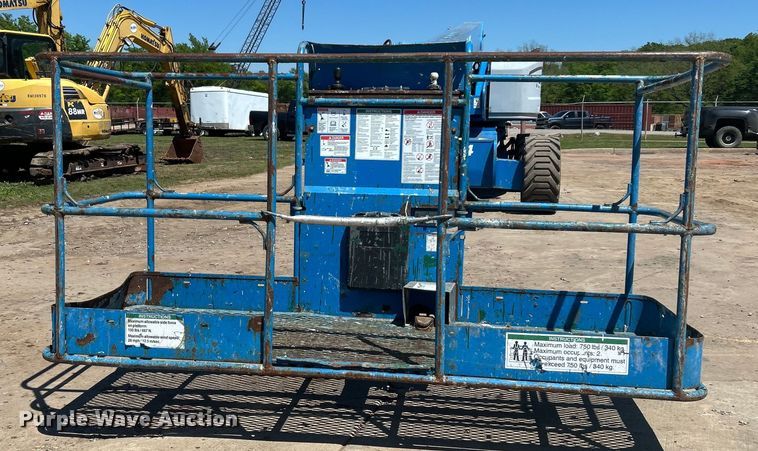 image for item DO1111 2013 Genie S-85 boom lift