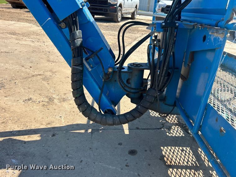 image for item DO1111 2013 Genie S-85 boom lift