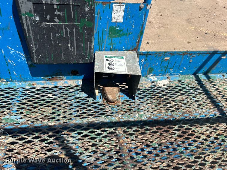 image for item DO1111 2013 Genie S-85 boom lift