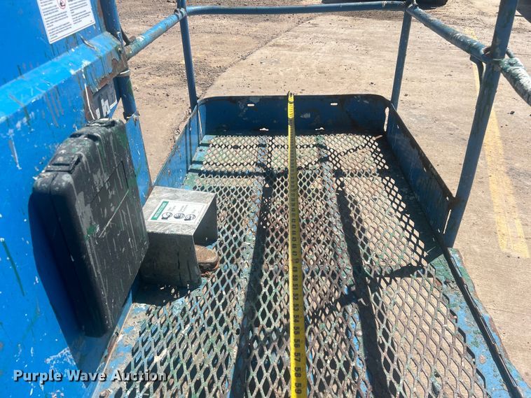 image for item DO1111 2013 Genie S-85 boom lift