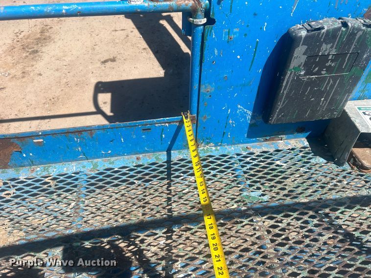 image for item DO1111 2013 Genie S-85 boom lift