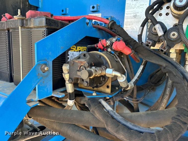 image for item DO1111 2013 Genie S-85 boom lift