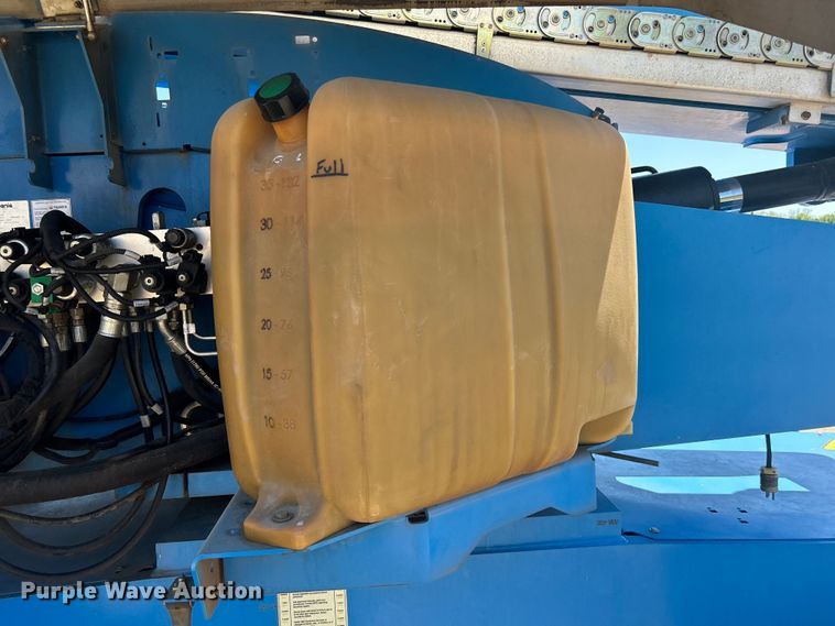 image for item DO1111 2013 Genie S-85 boom lift