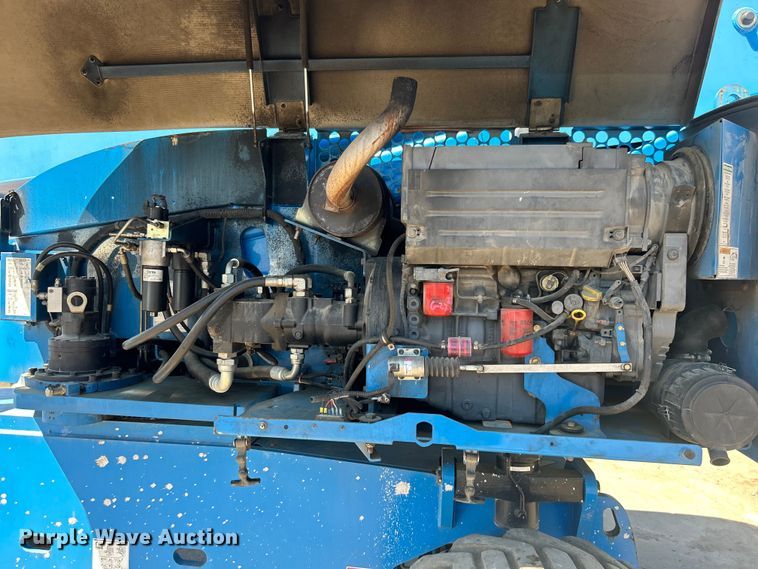 image for item DO1111 2013 Genie S-85 boom lift