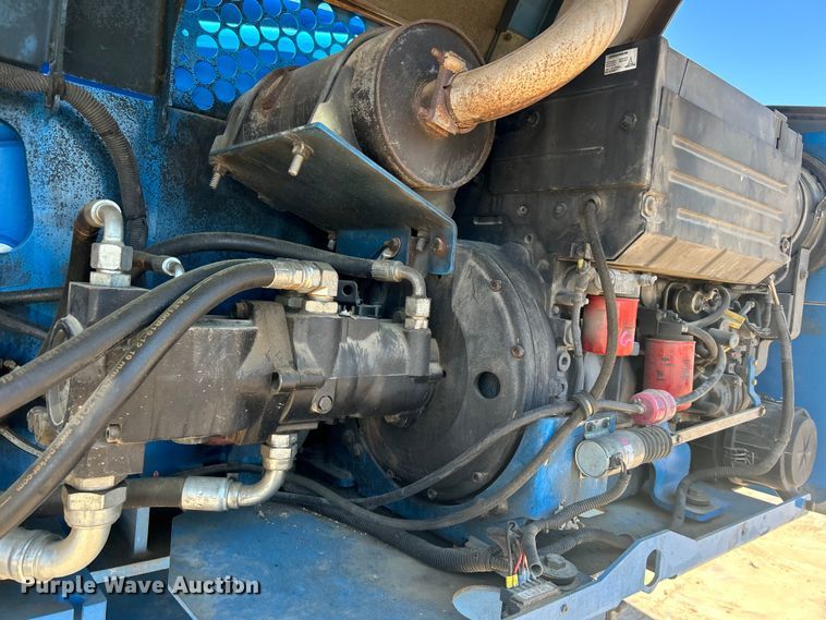 image for item DO1111 2013 Genie S-85 boom lift