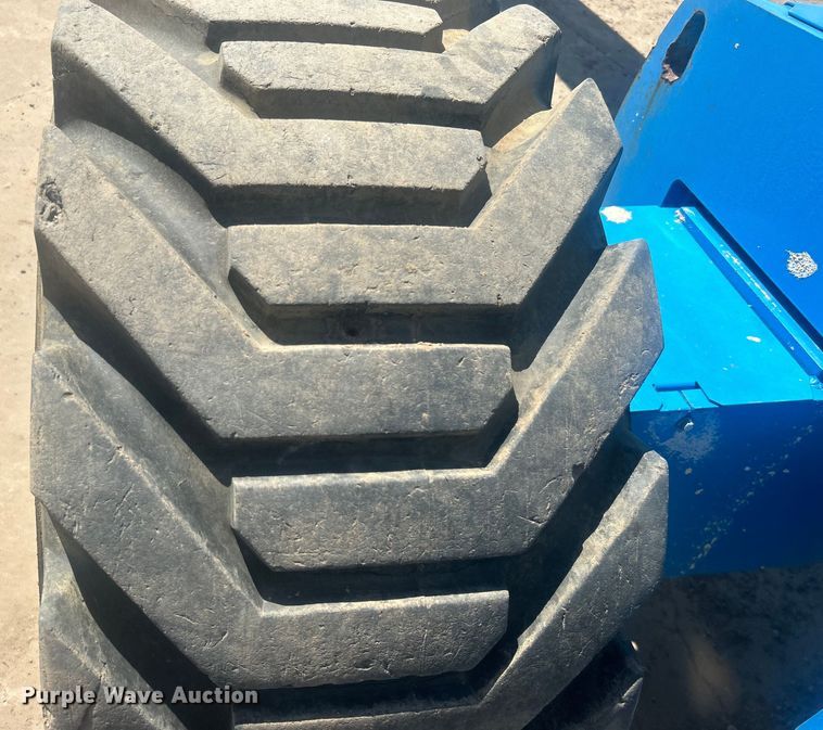 image for item DO1111 2013 Genie S-85 boom lift