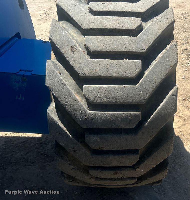 image for item DO1111 2013 Genie S-85 boom lift