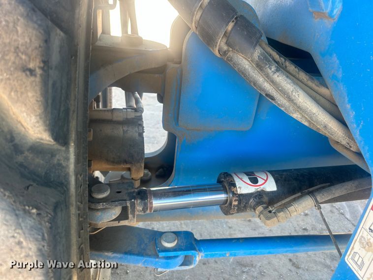 image for item DO1111 2013 Genie S-85 boom lift