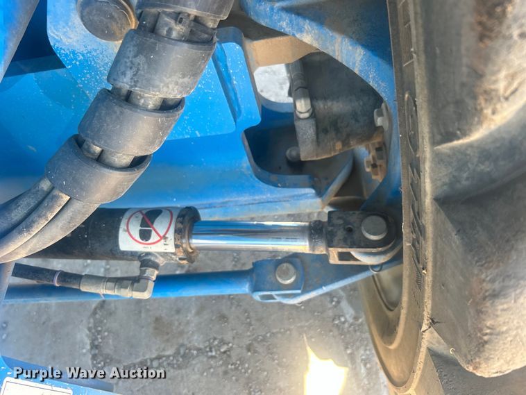 image for item DO1111 2013 Genie S-85 boom lift