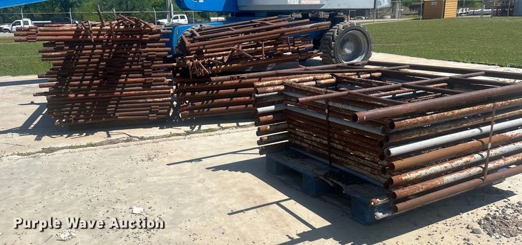 image for item DO1112 Approximately 56 scaffolding sections