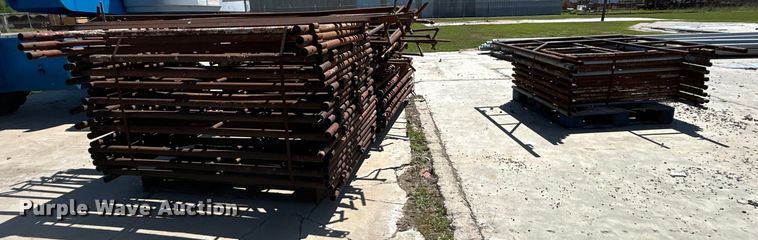 image for item DO1112 Approximately 56 scaffolding sections