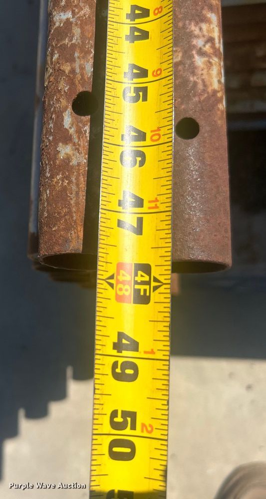 image for item DO1112 Approximately 56 scaffolding sections