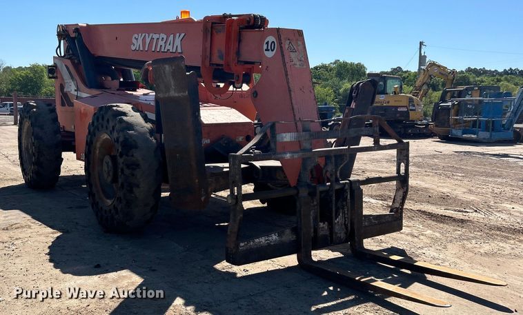 image for item DO1126 JLG Skytrac 10042 telehandler