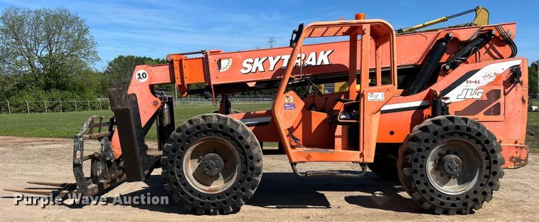 image for item DO1126 JLG Skytrac 10042 telehandler