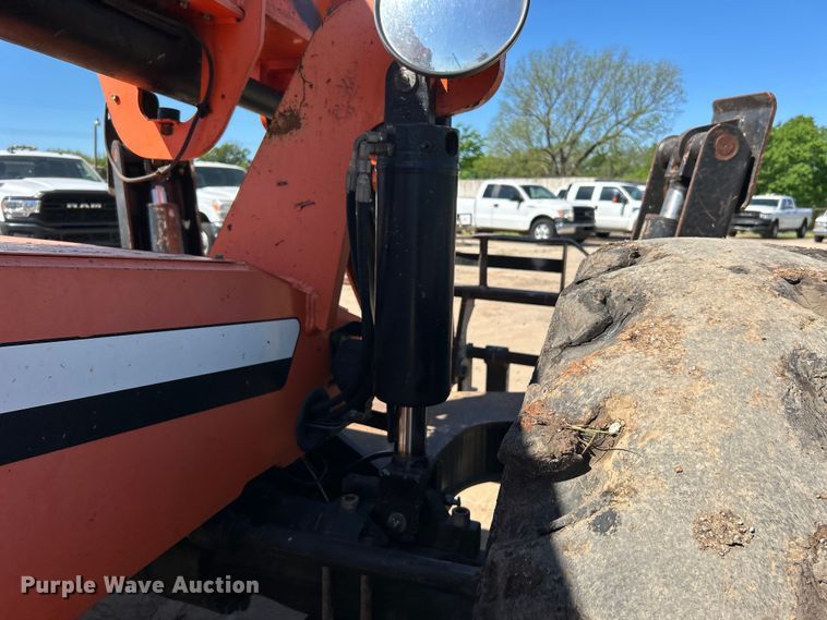 image for item DO1126 JLG Skytrac 10042 telehandler