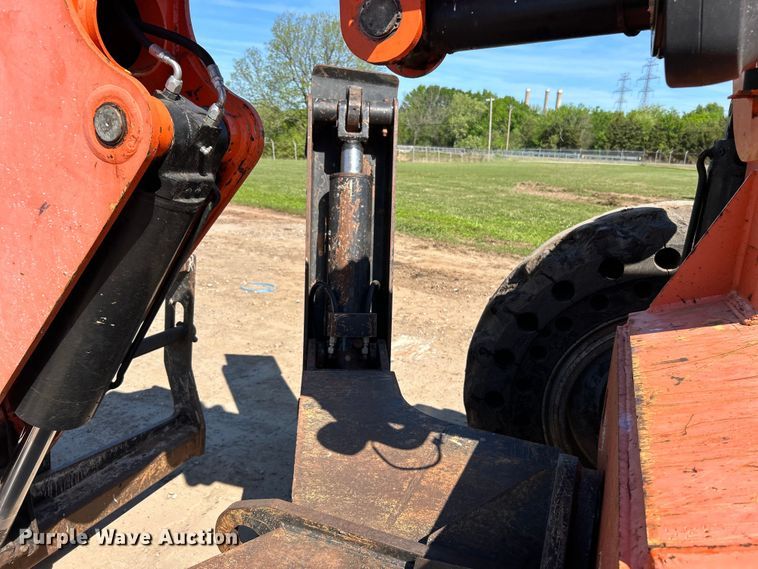 image for item DO1126 JLG Skytrac 10042 telehandler