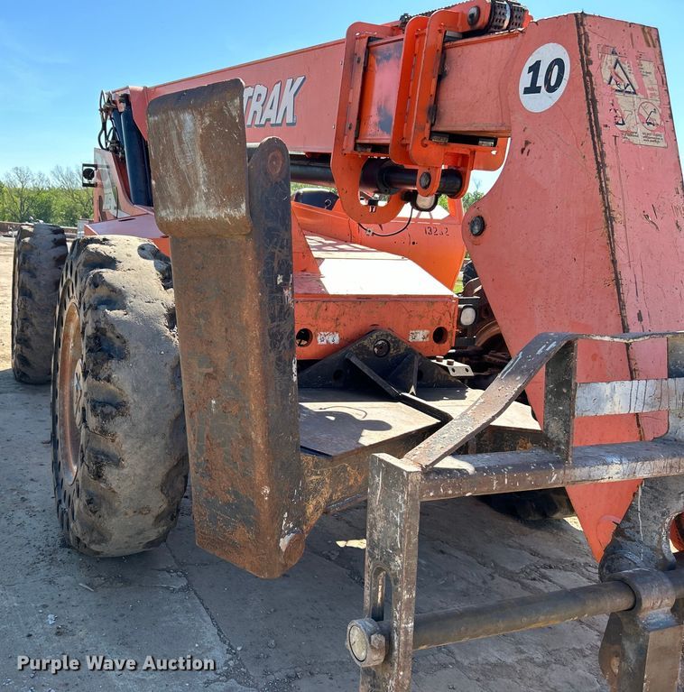 image for item DO1126 JLG Skytrac 10042 telehandler