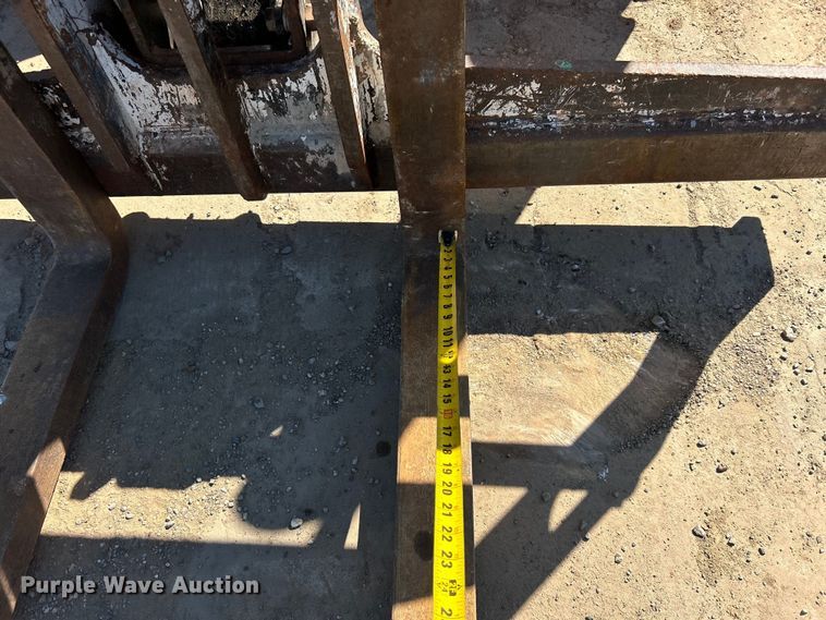 image for item DO1126 JLG Skytrac 10042 telehandler