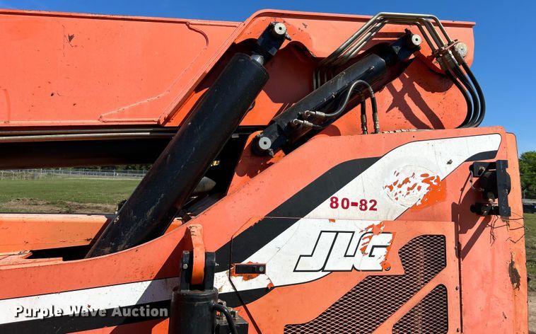 image for item DO1126 JLG Skytrac 10042 telehandler