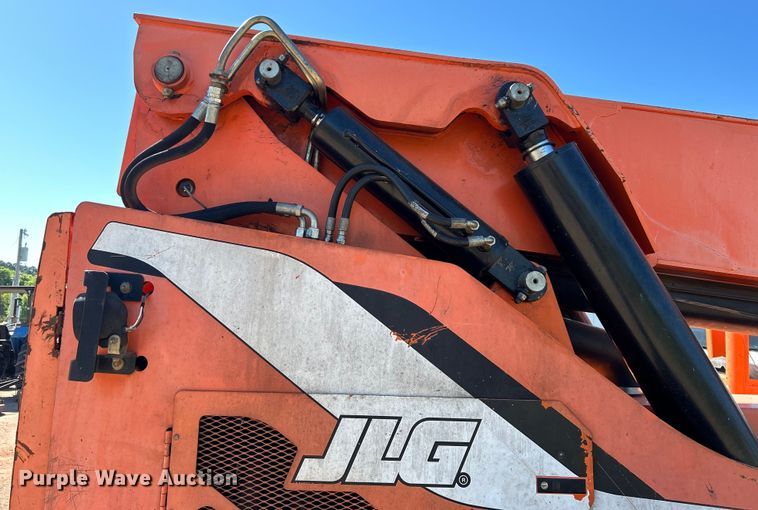 image for item DO1126 JLG Skytrac 10042 telehandler