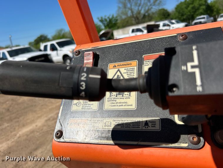 image for item DO1126 JLG Skytrac 10042 telehandler