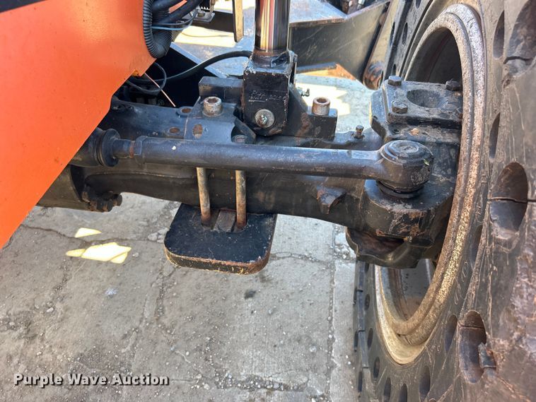 image for item DO1126 JLG Skytrac 10042 telehandler