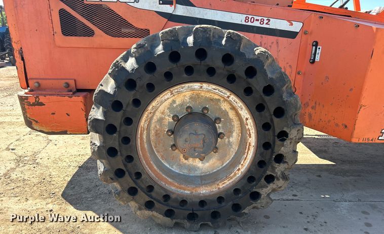 image for item DO1126 JLG Skytrac 10042 telehandler