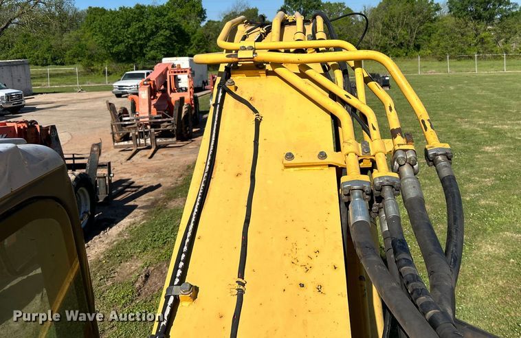 image for item DO1129 2011 Komatsu  PC308USLC excavator