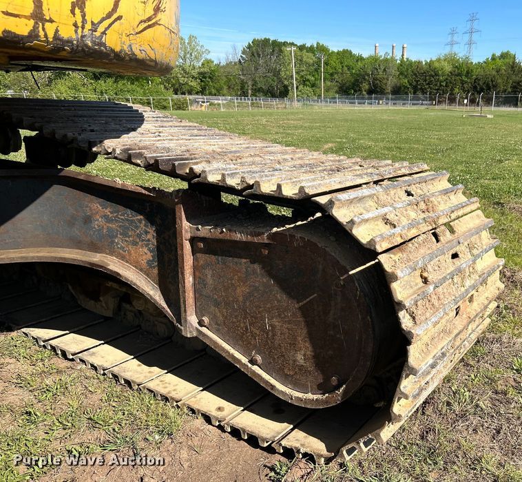 image for item DO1129 2011 Komatsu  PC308USLC excavator