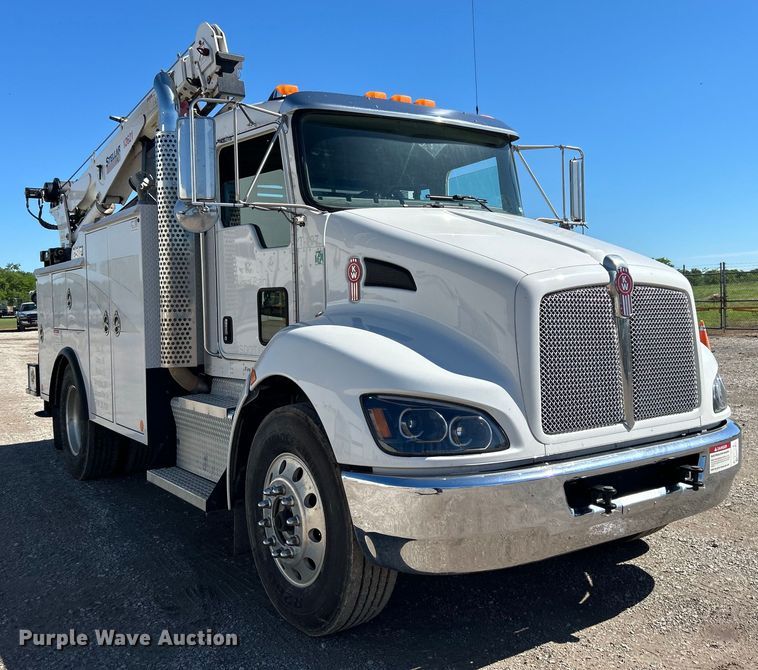 image for item DO6461 2013 Kenworth T270 utility / service truck