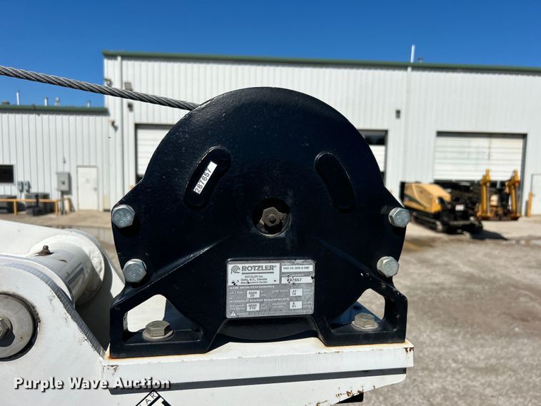 image for item DO6461 2013 Kenworth T270 utility / service truck