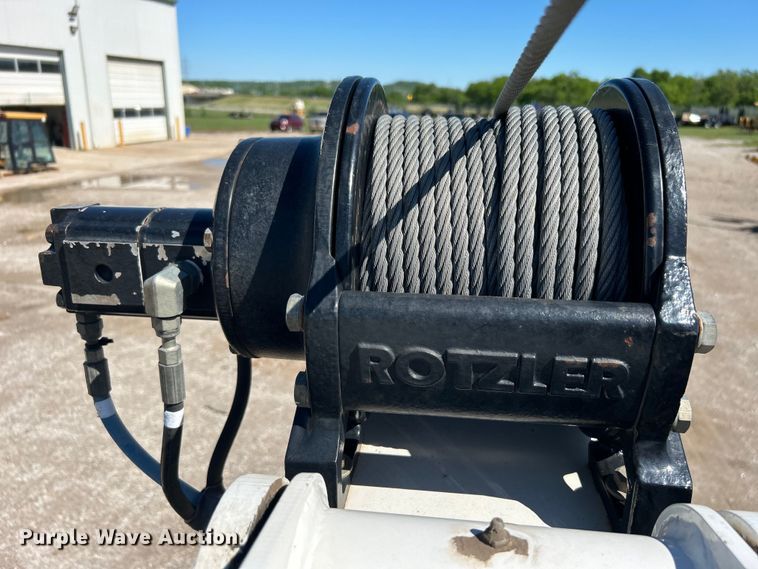 image for item DO6461 2013 Kenworth T270 utility / service truck