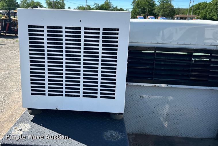 image for item DO6461 2013 Kenworth T270 utility / service truck