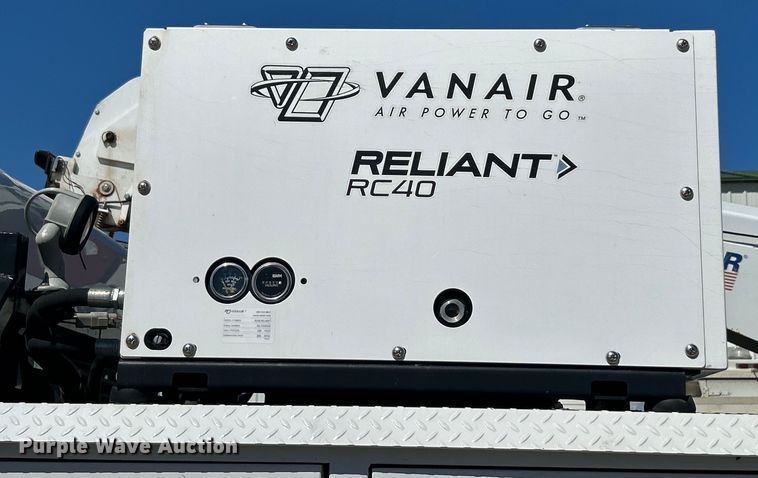 image for item DO6461 2013 Kenworth T270 utility / service truck