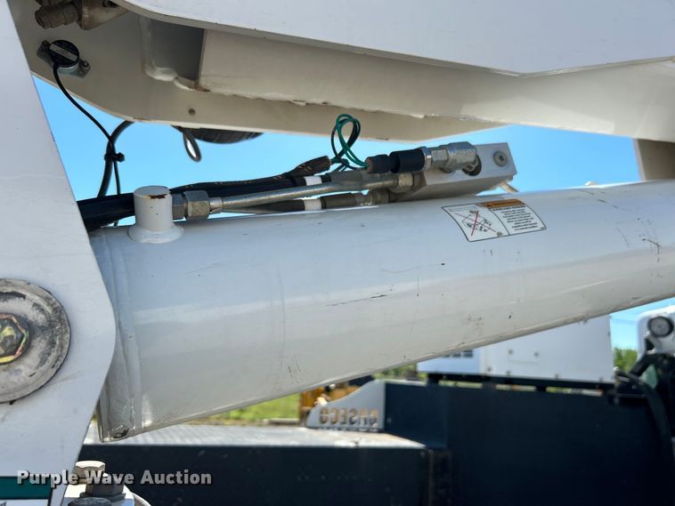 image for item DO6461 2013 Kenworth T270 utility / service truck