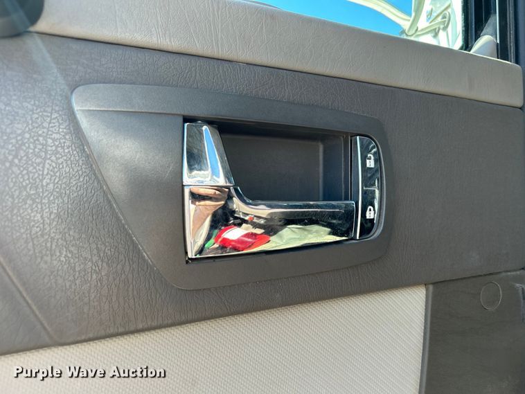 image for item DO6461 2013 Kenworth T270 utility / service truck