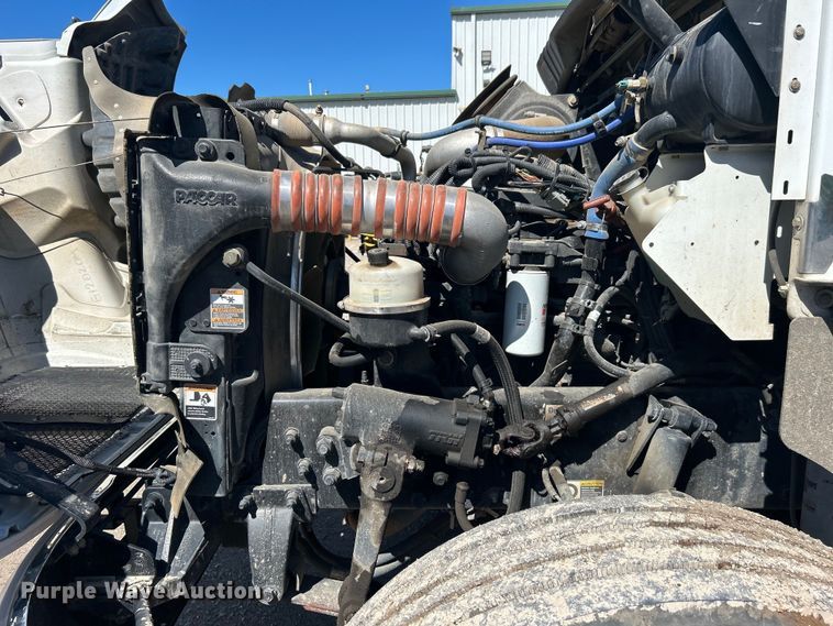 image for item DO6461 2013 Kenworth T270 utility / service truck