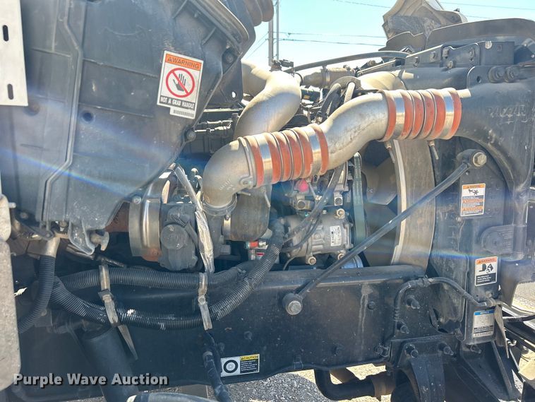 image for item DO6461 2013 Kenworth T270 utility / service truck