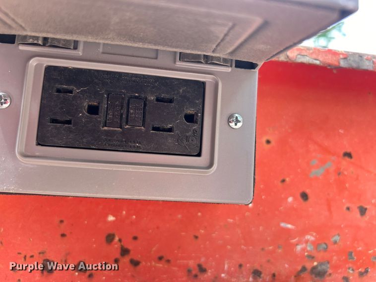 image for item DO6479 2011 SkyJack SJIII 3226 scissor lift