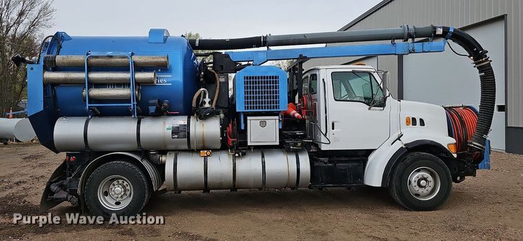 image for item DP0862 1998 Ford L8501 sewer jetter truck