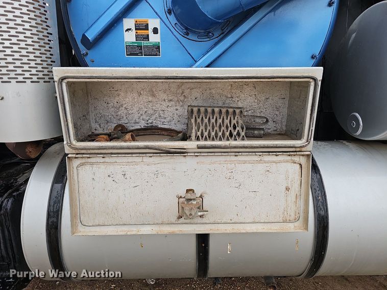 image for item DP0862 1998 Ford L8501 sewer jetter truck