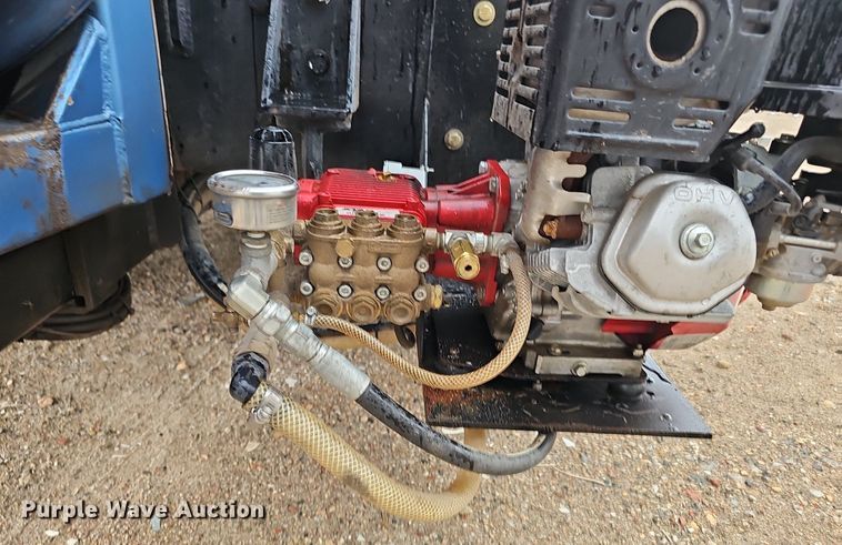 image for item DP0862 1998 Ford L8501 sewer jetter truck