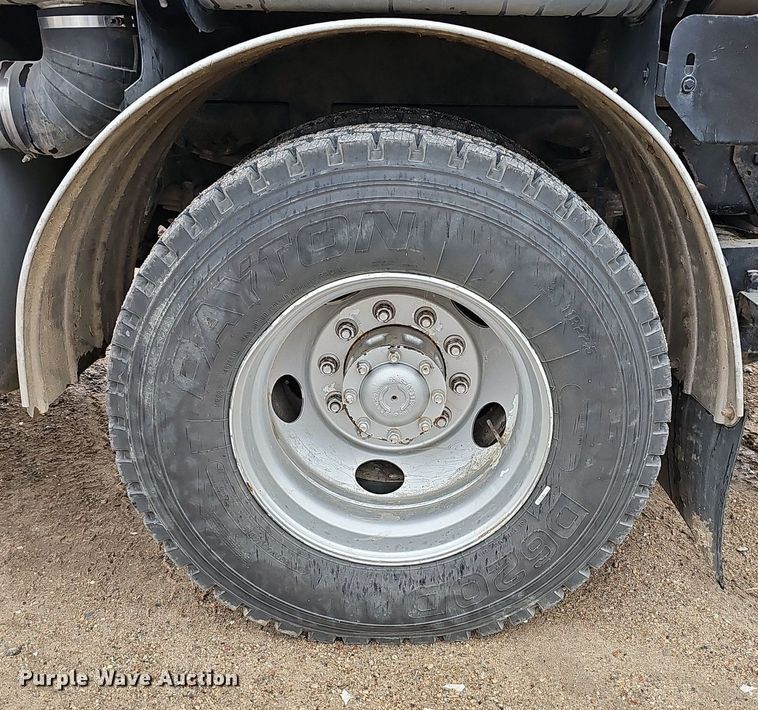 image for item DP0862 1998 Ford L8501 sewer jetter truck