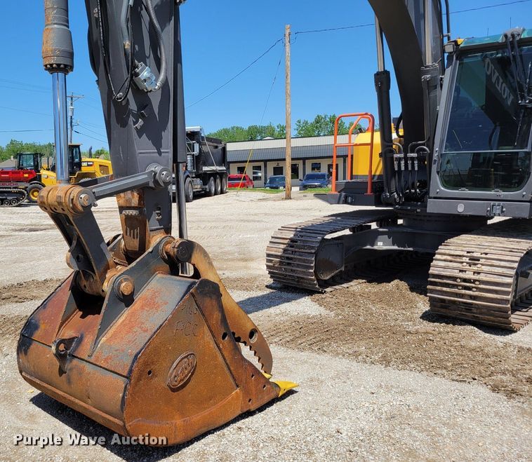 image for item DP1452 2020 Volvo EC160EL excavator