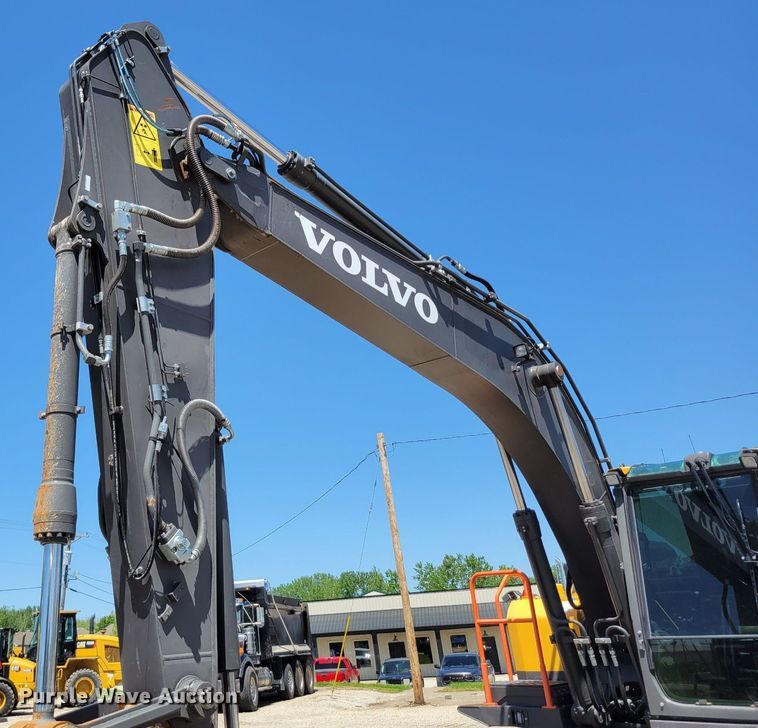 image for item DP1452 2020 Volvo EC160EL excavator