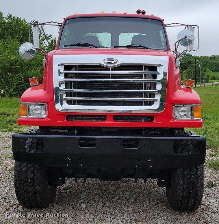 image for item DP1455 2001 Sterling L-Line truck cab and chassis